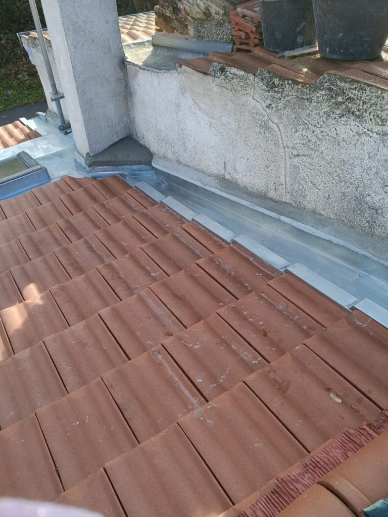 Remplacement de toiture divonnes les bains